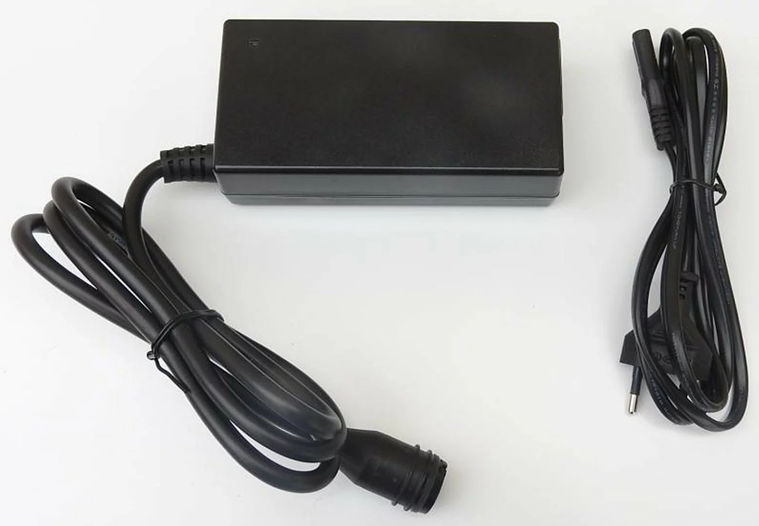 Bulls GreenMover Ladegerät 2A 1 Bulls GreenMover Ladegerät 2A